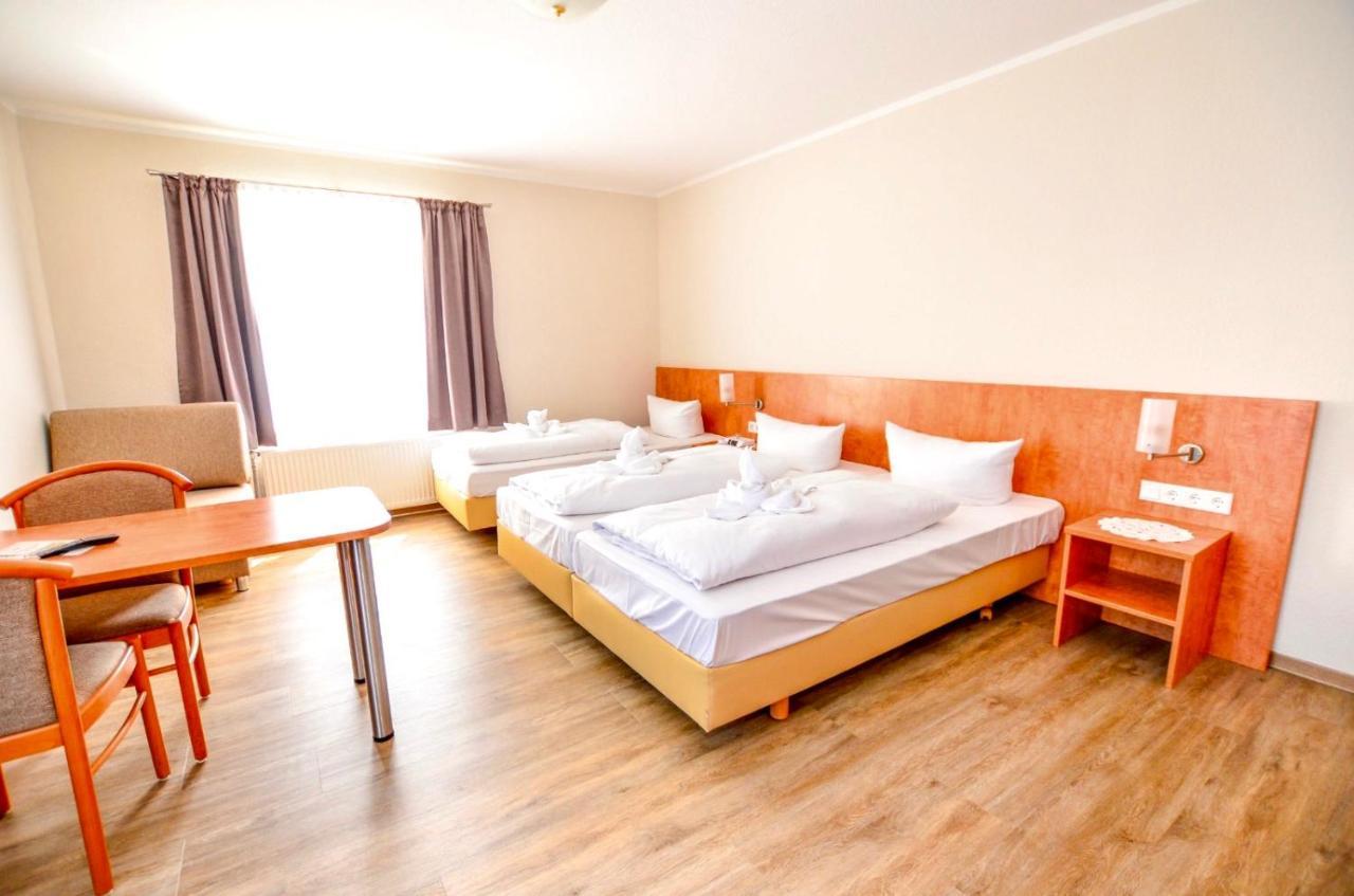 Triple Room,1710588323:JPEG
