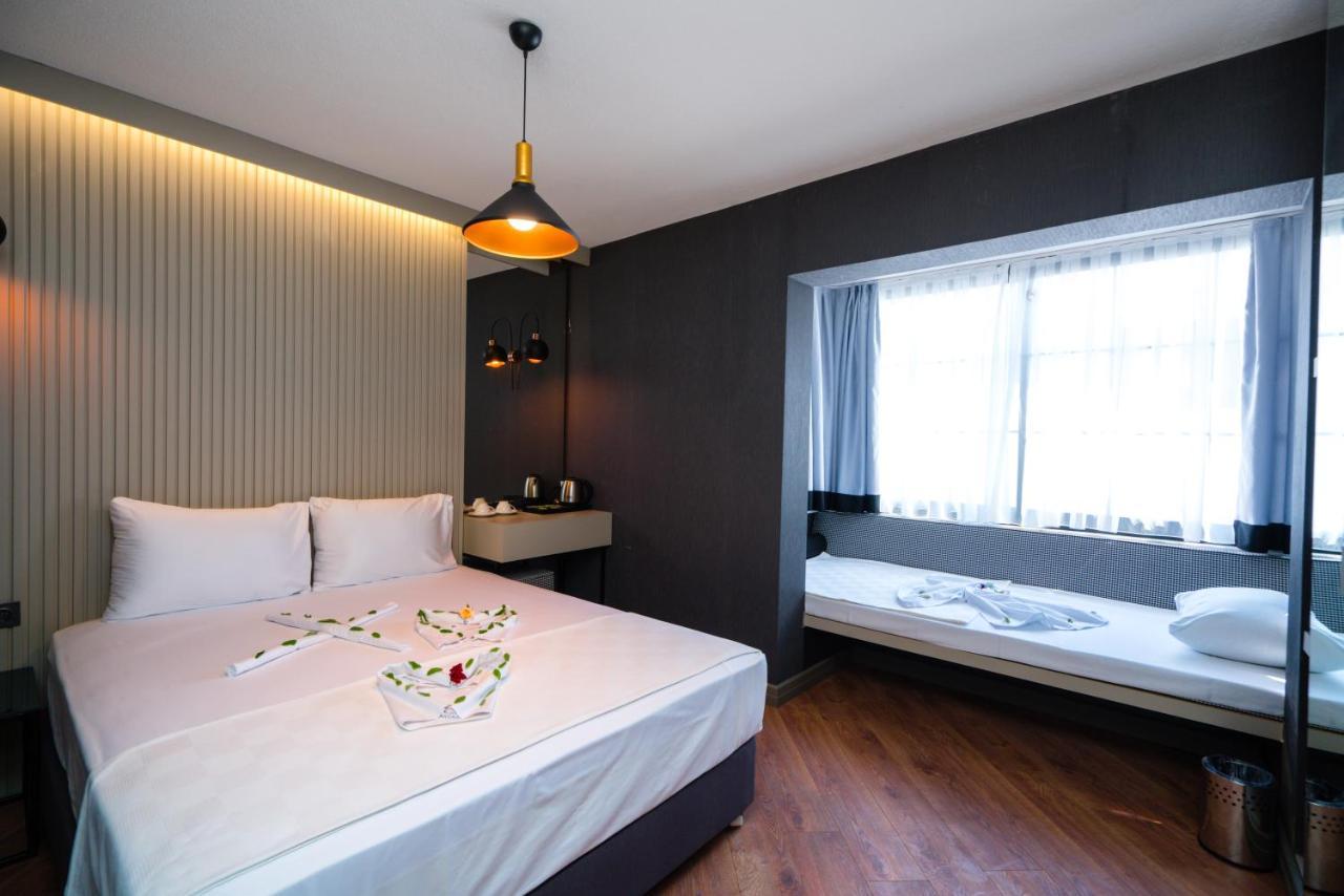 Deluxe Zimmer (2 Erwachsene & 1 Kind)
