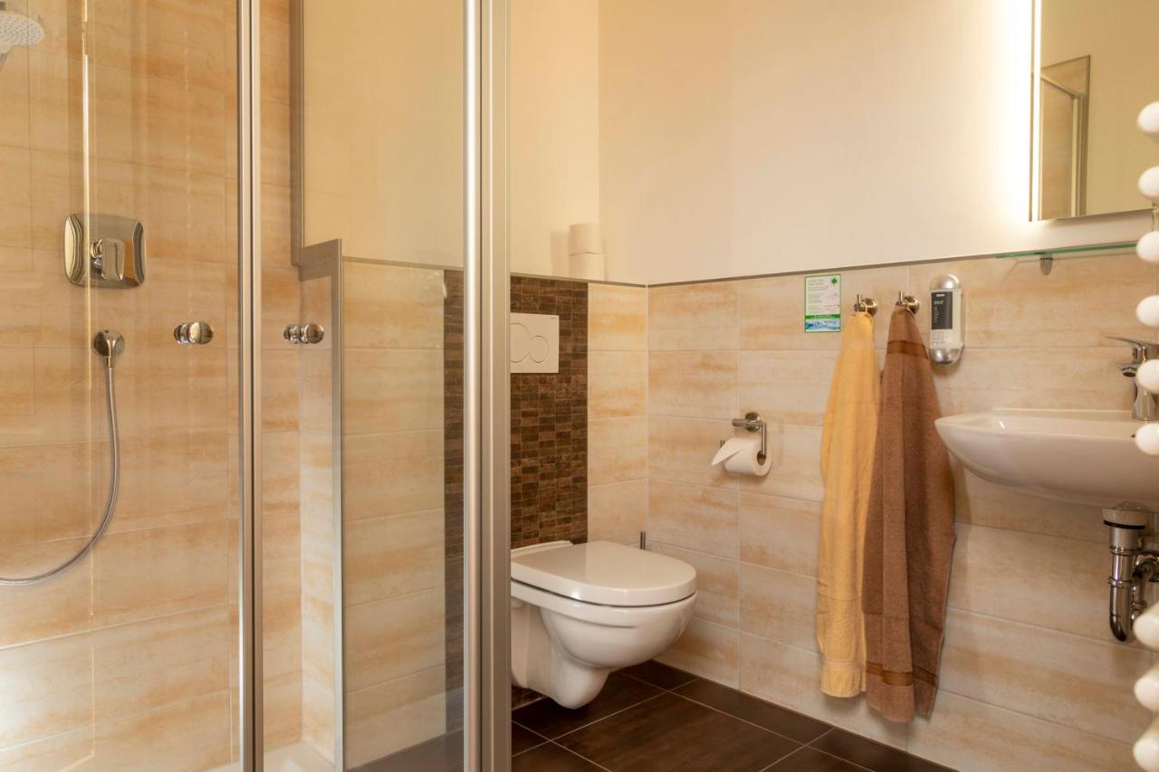 Double Room,1746994190:JPEG