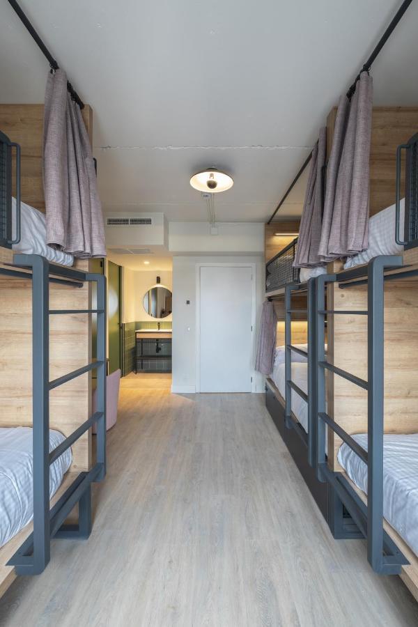 Bett im Frauenschlafsaal mit 6 Betten