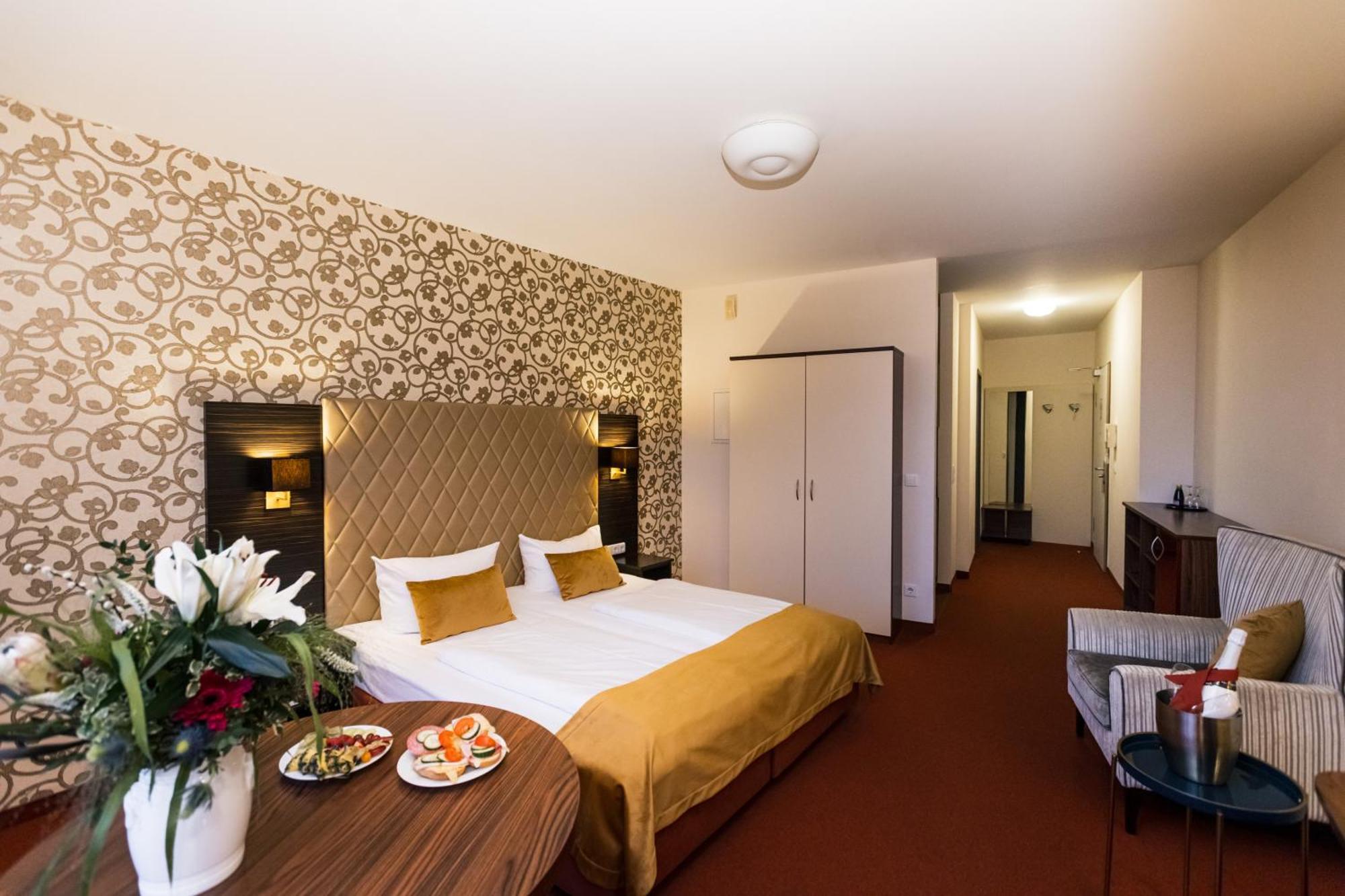 Business Doppel-/Zweibettzimmer