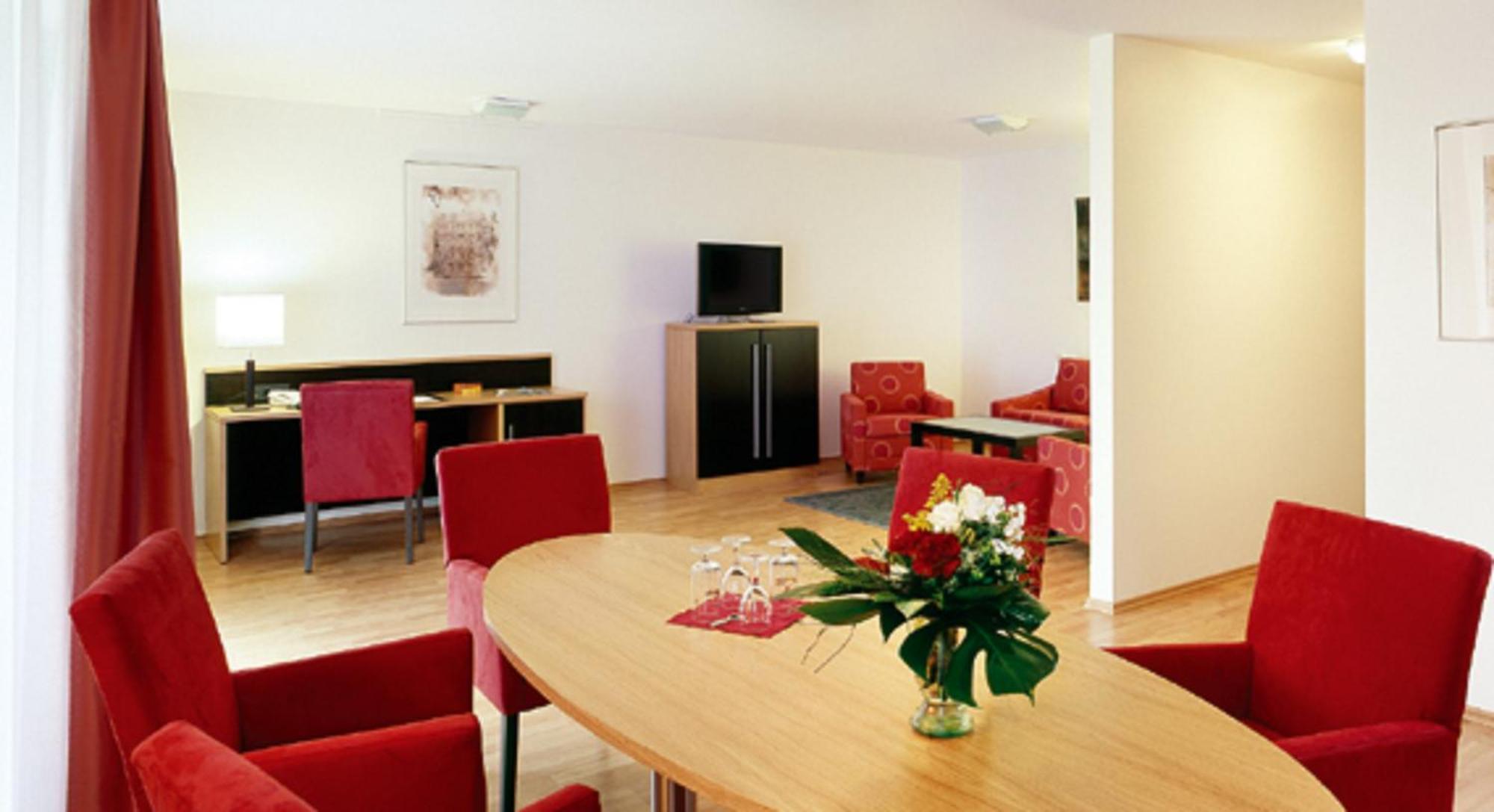 Junior Suite,1219128886:JPEG