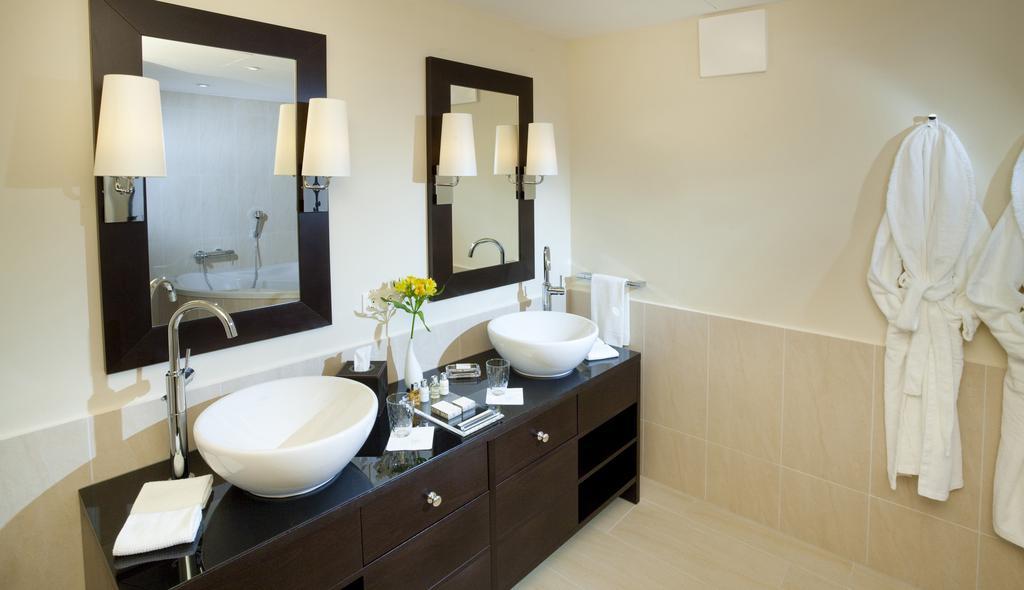 Riviera Suite