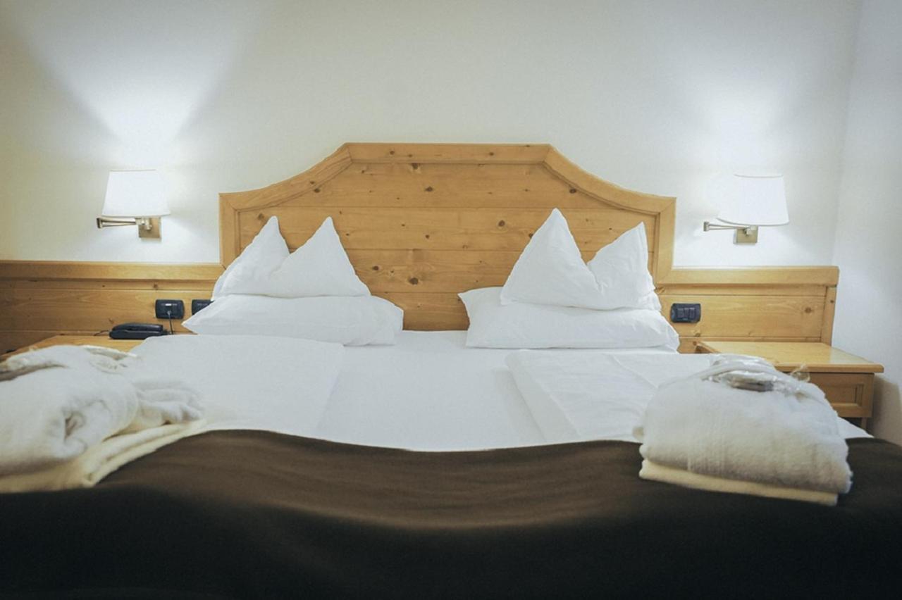 Doppel- oder Zweibettzimmer