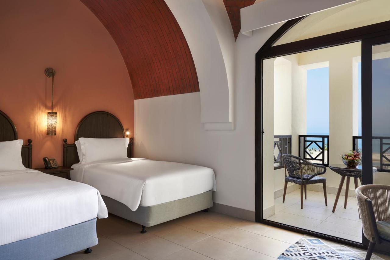 Guest Room - Twin Beds,1419563793:JPEG