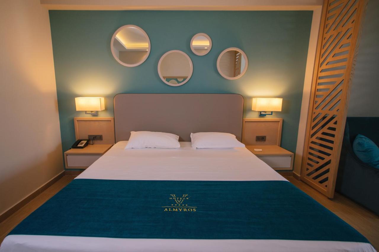 Junior Suite mit offenem Schnitt - Swim-up