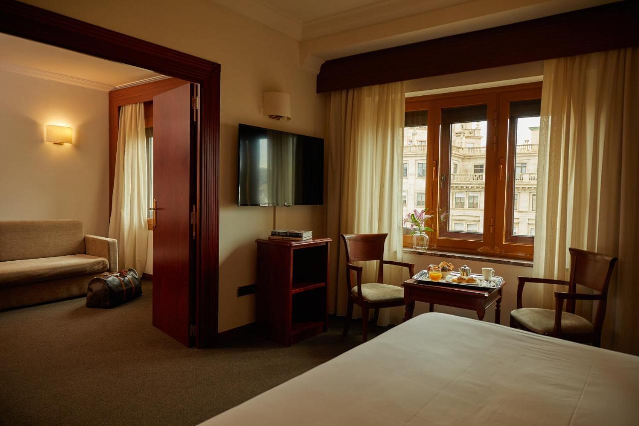 Junior Suite mit Doppelbett (1-2 Erwachsene)