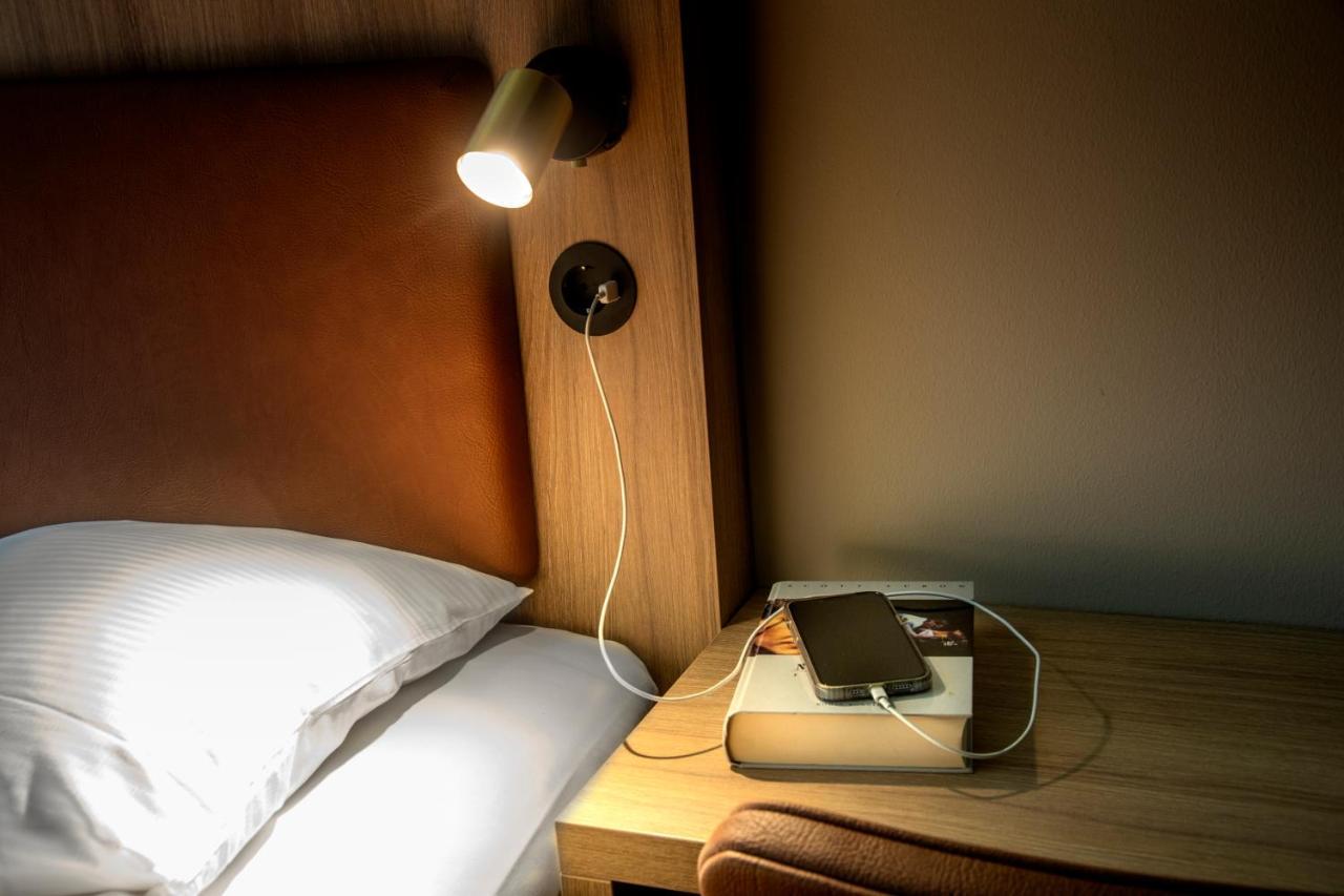 Compact Doppelzimmer (140 cm breites Bett)