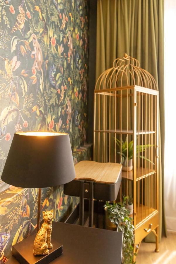 Different Room,1409577125:JPEG