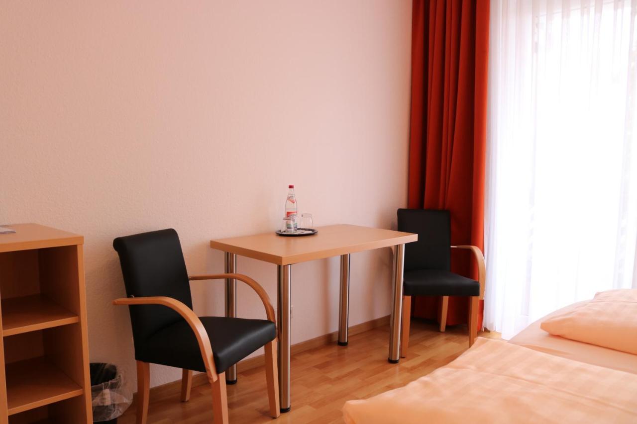 Doppelzimmer mit Balkon