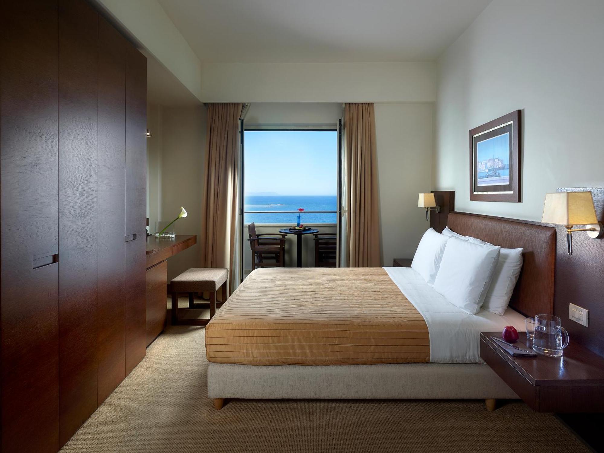 Double or Twin Room Sea View