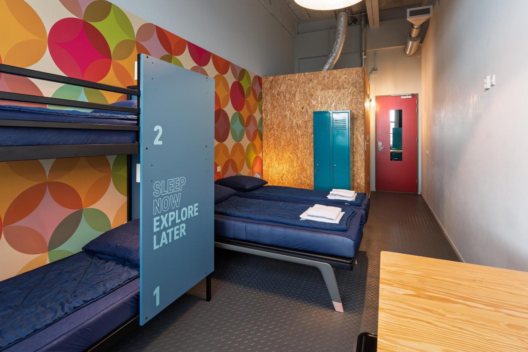 Quadruple Family Room with Private Bathroom and Shower,1698077446:JPEG