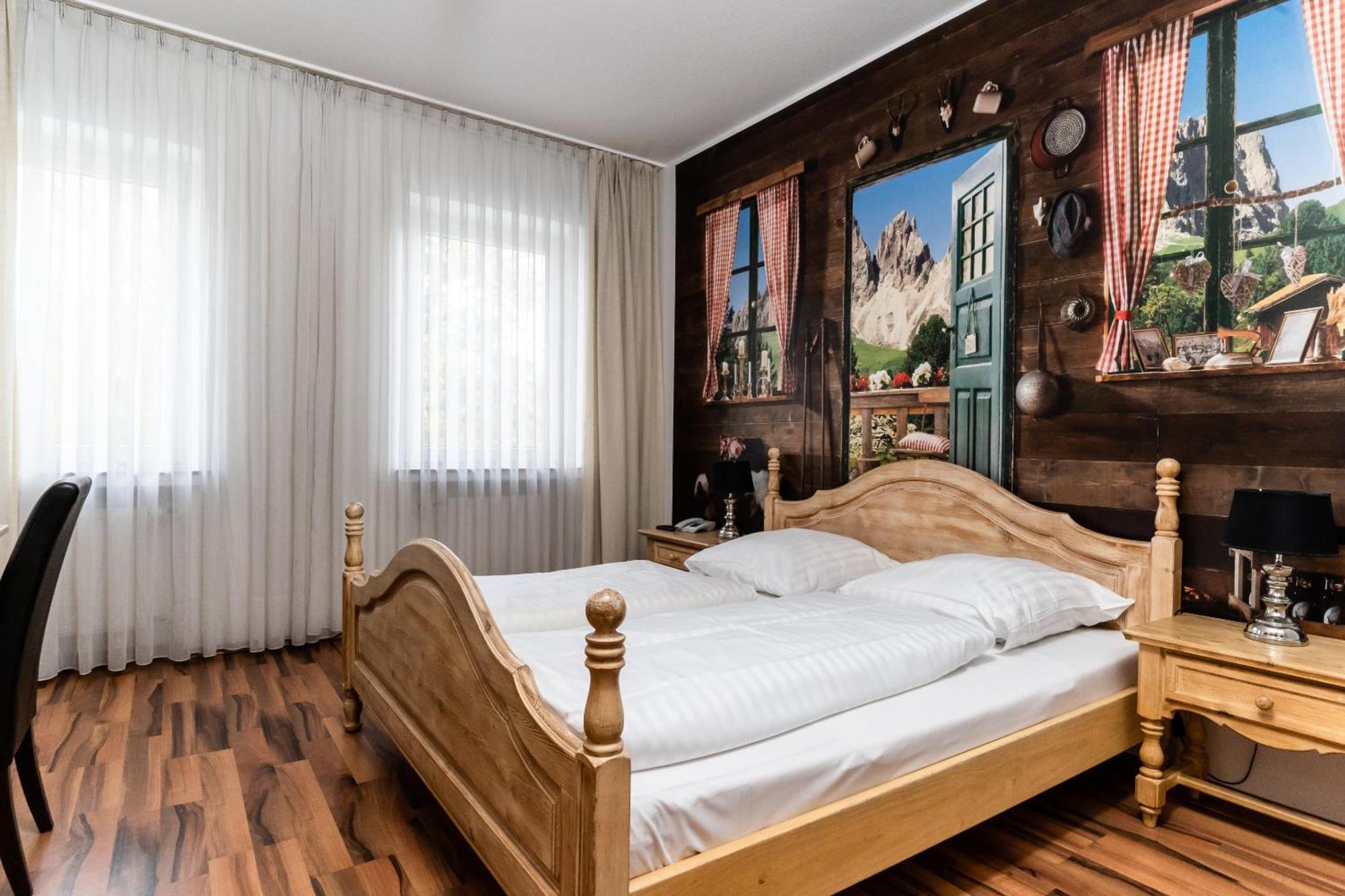 Classic Double Room,1635245770:JPEG