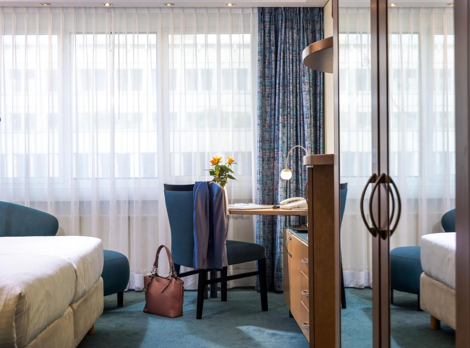 Classic Double Room,1683803959:JPEG