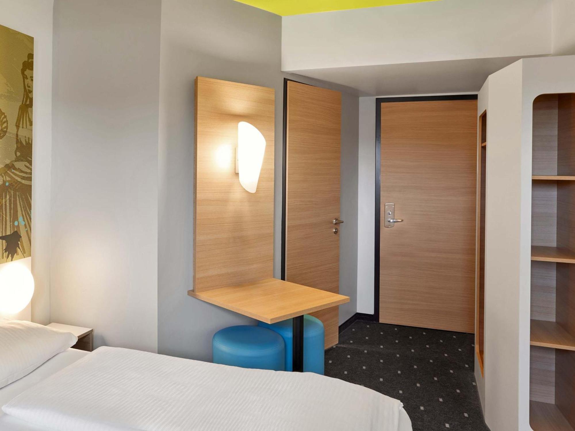 Standard Twin Room,1706948801:JPEG