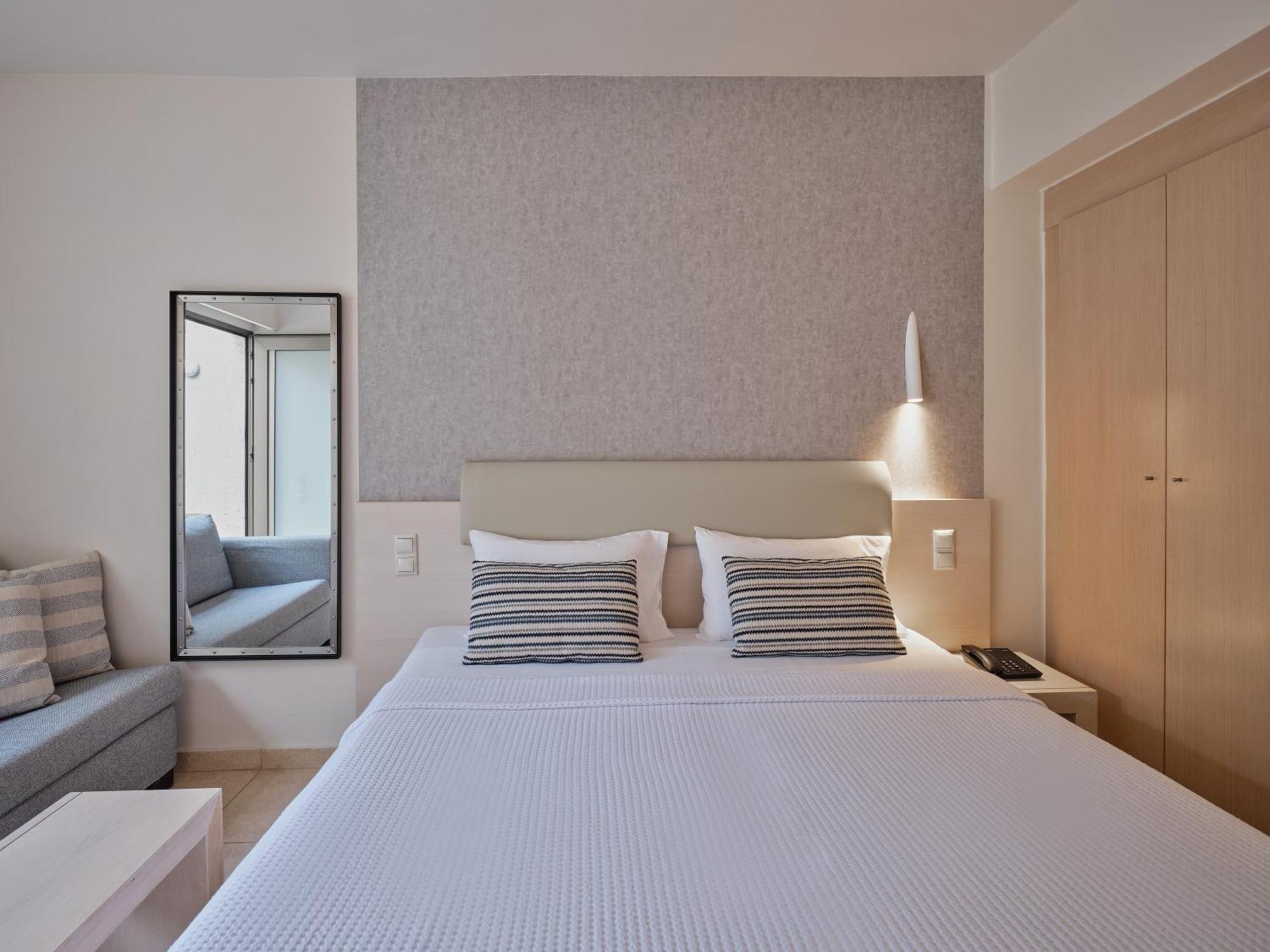 Maisonette mit 2 Schlafzimmern und Poolblick