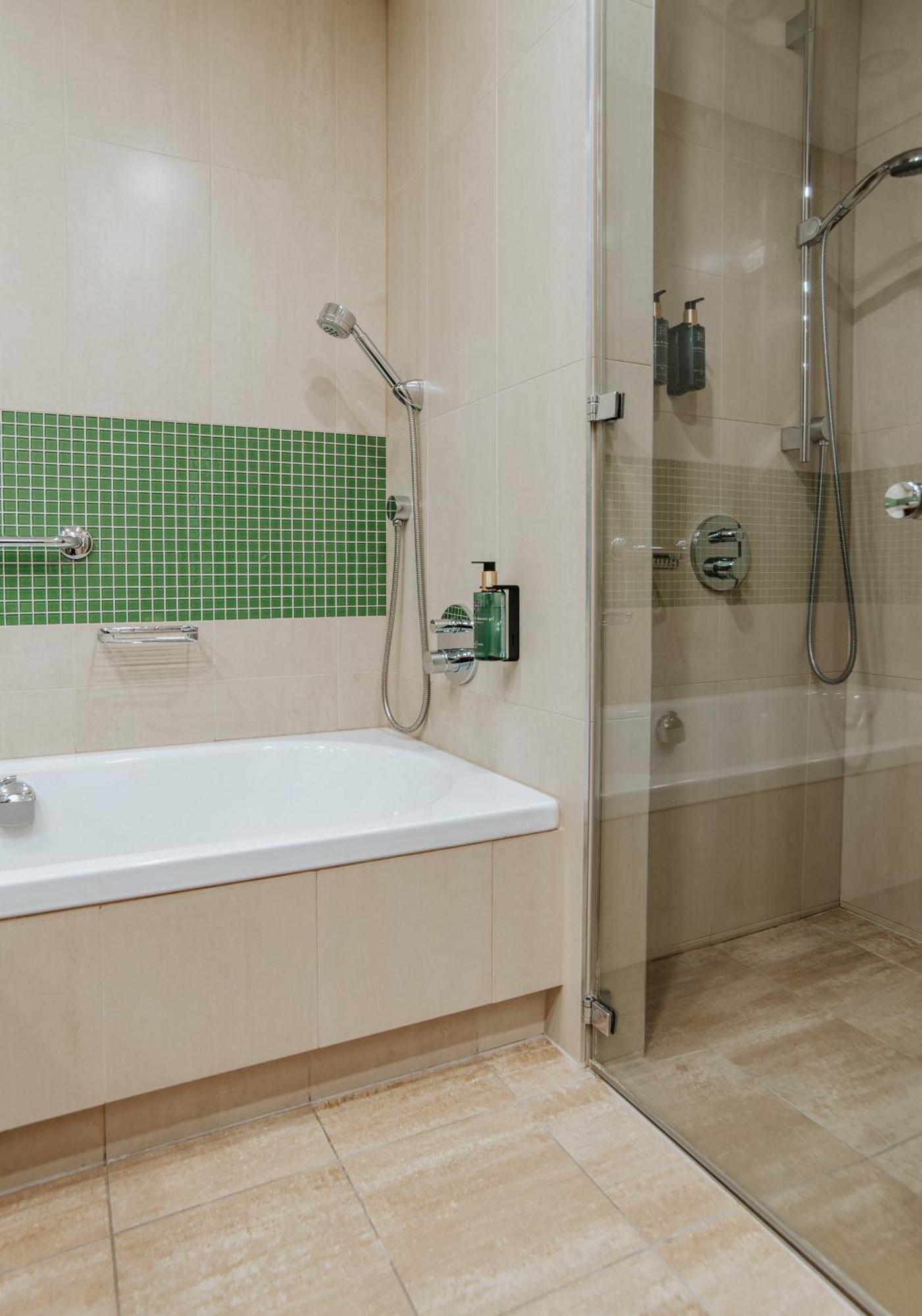 Deluxe Apartment,1766123770:JPEG