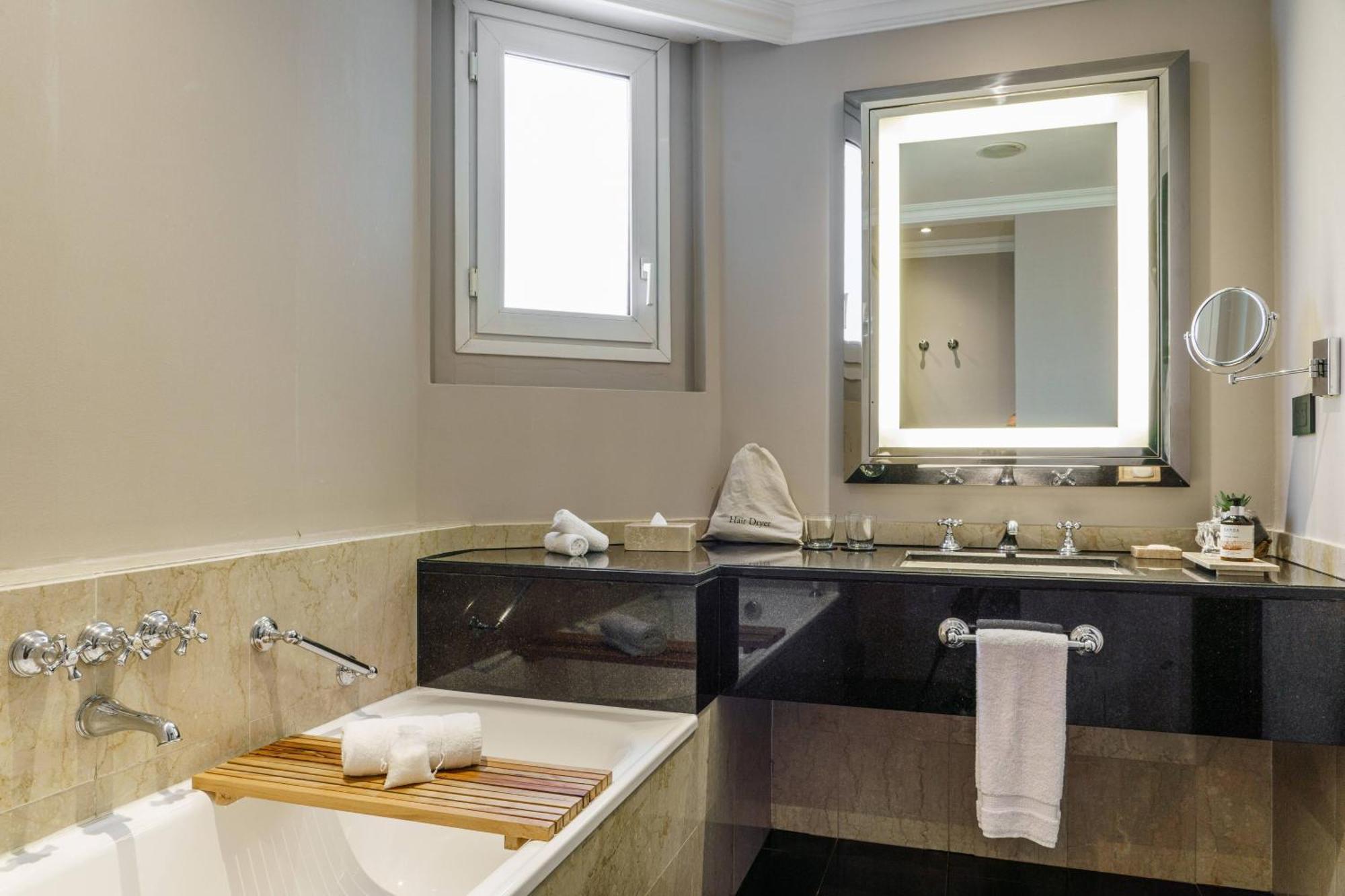 Premier Room