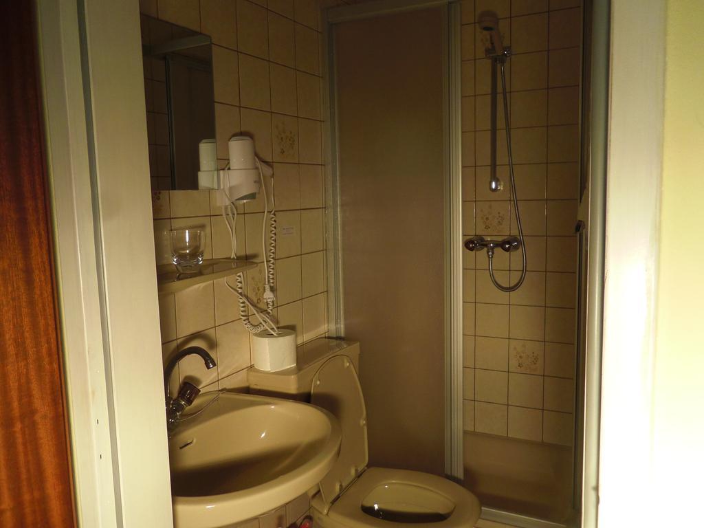 Doppelzimmer 1
