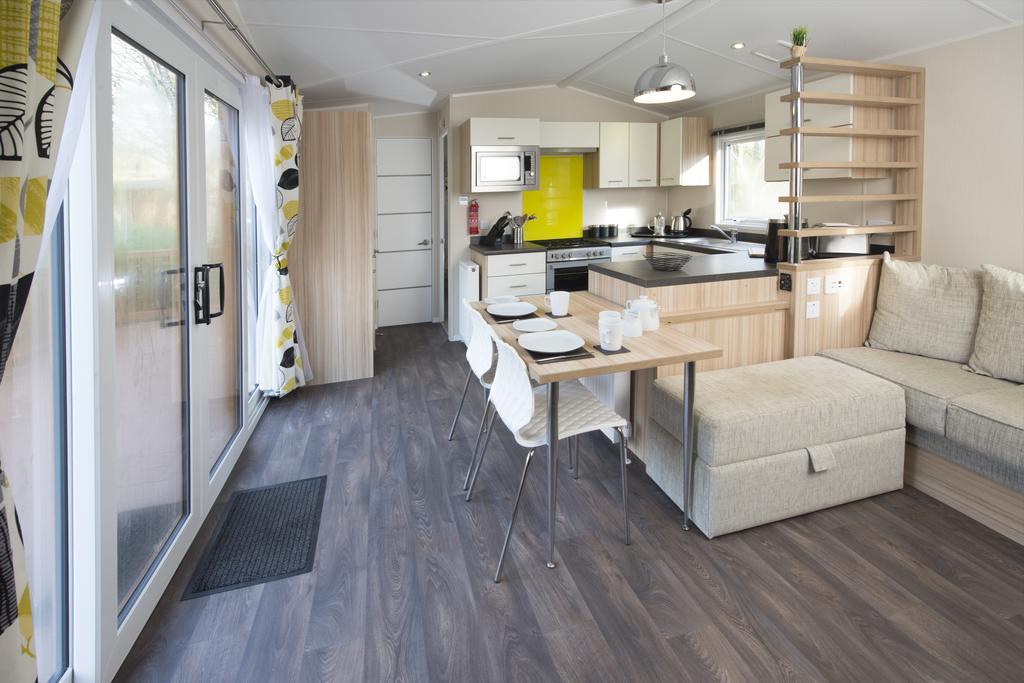 2 Bedroom Silver Caravan Lodge