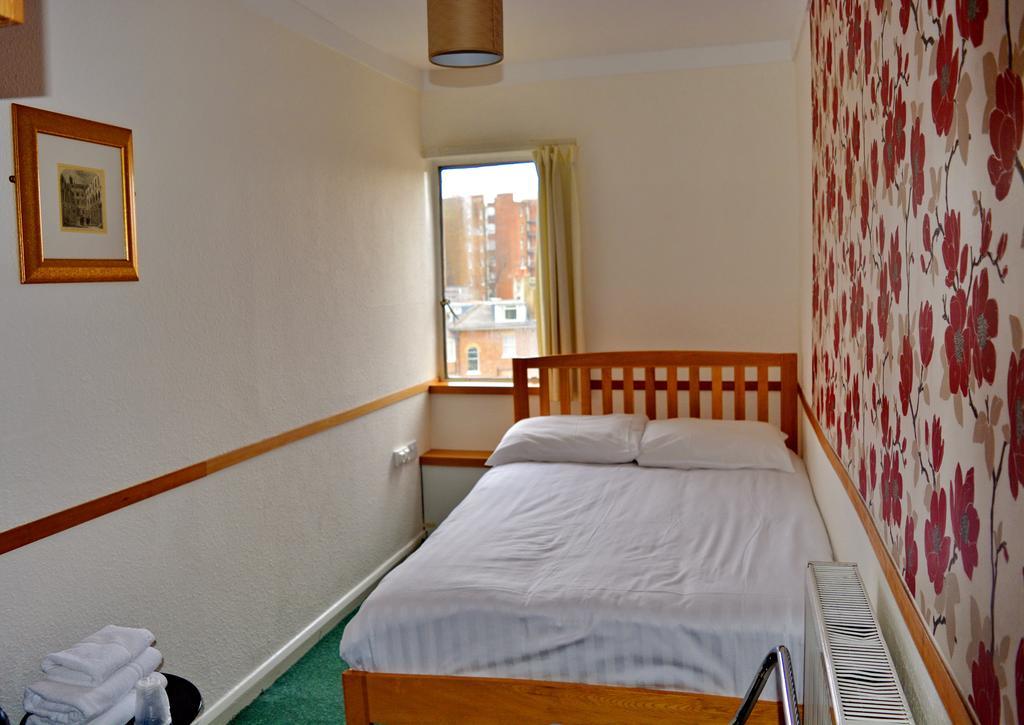 Doppelzimmer mit Gemeinschaftsbad