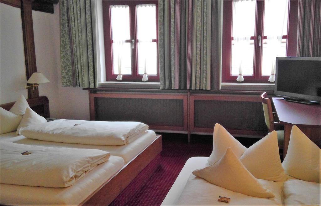 Triple Room,379148779:JPEG