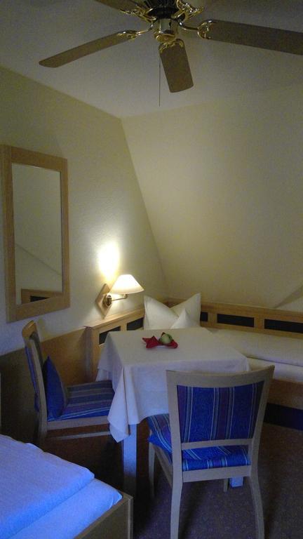 Classic Double Room with Shower,699714910:JPEG