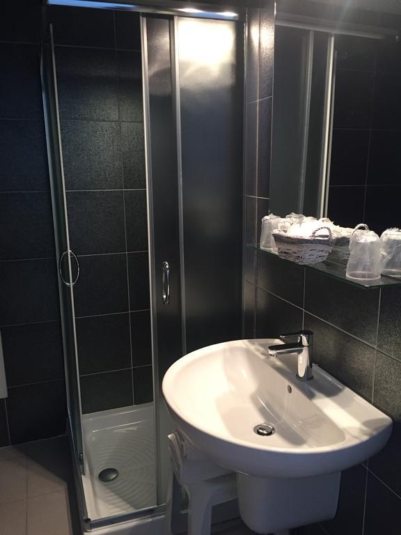 Triple Room,645363057:JPEG