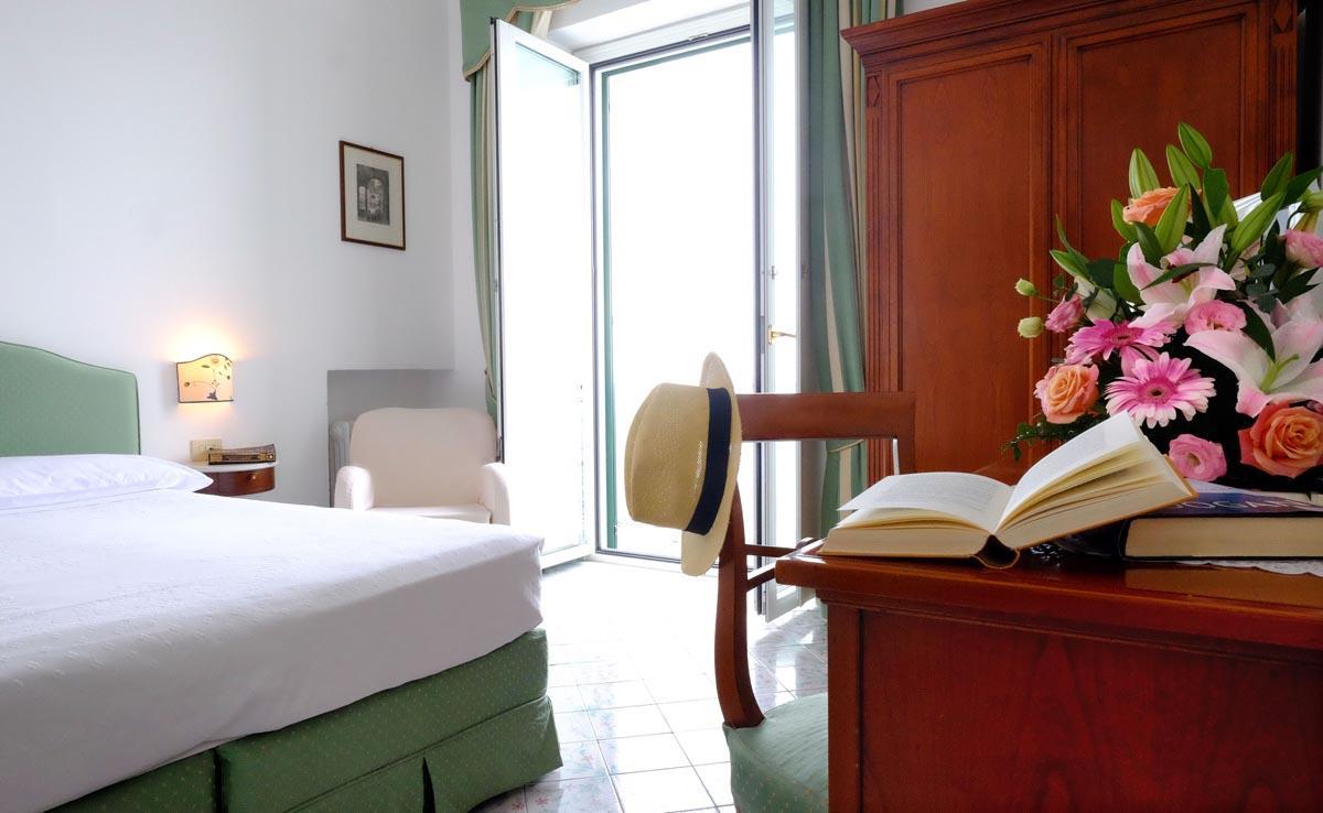 Standard Doppelzimmer mit Meerblick