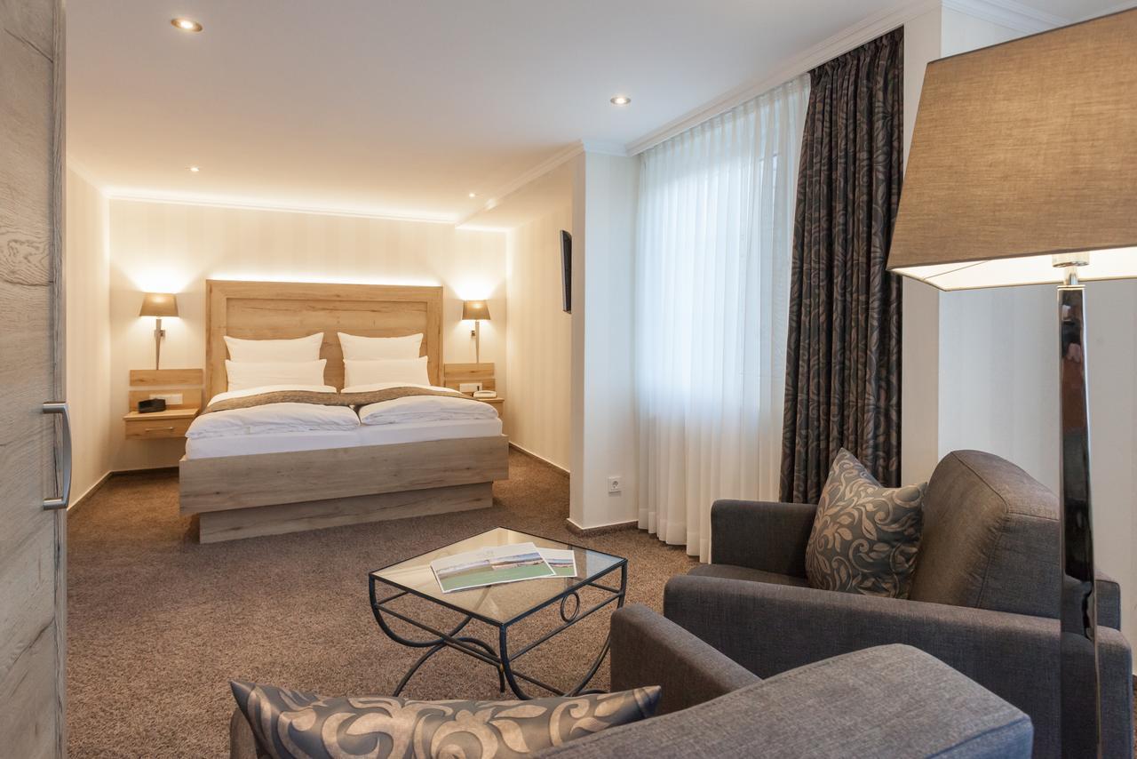 Family Room,537218310:JPEG