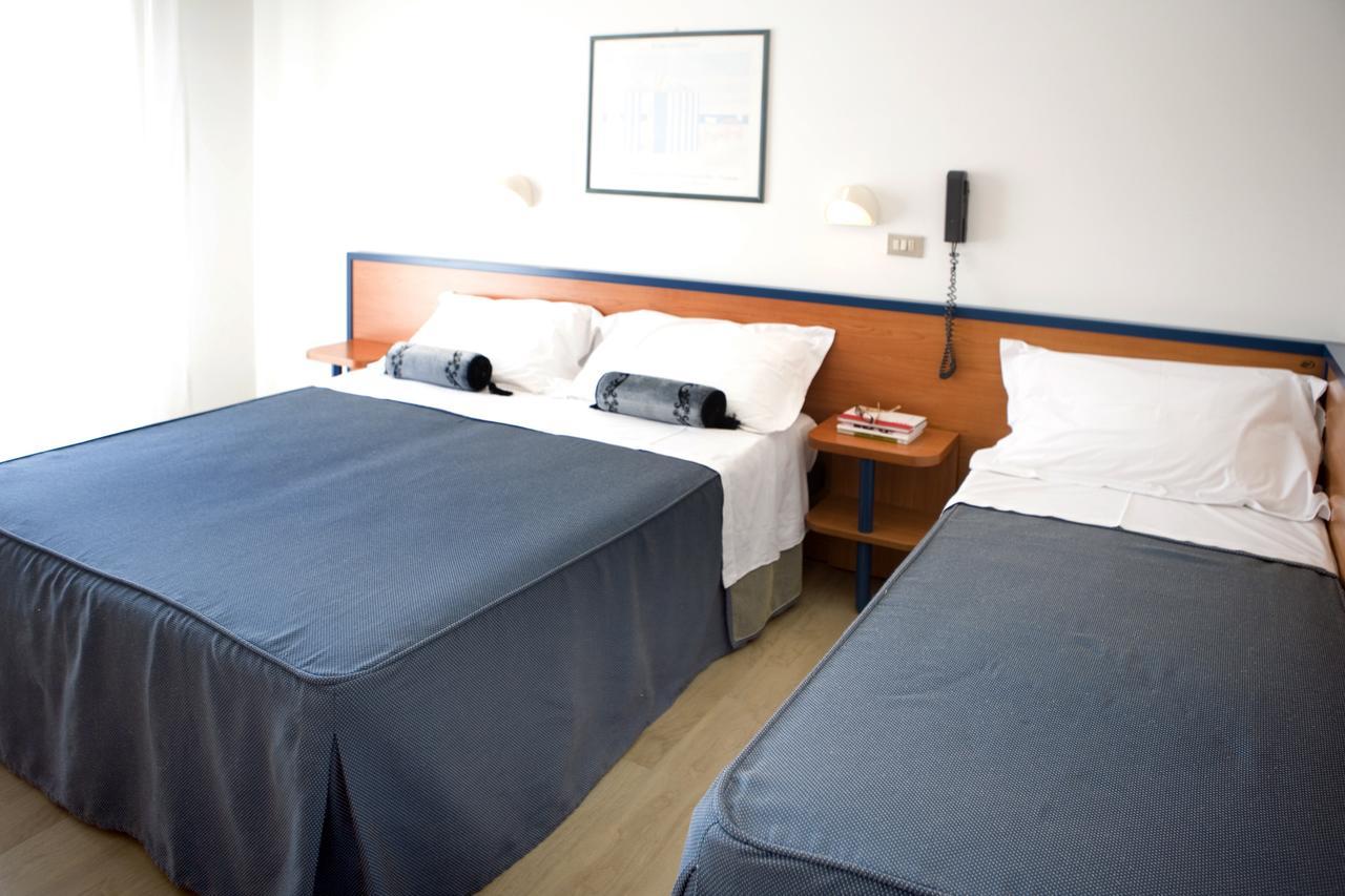 Dreibettzimmer