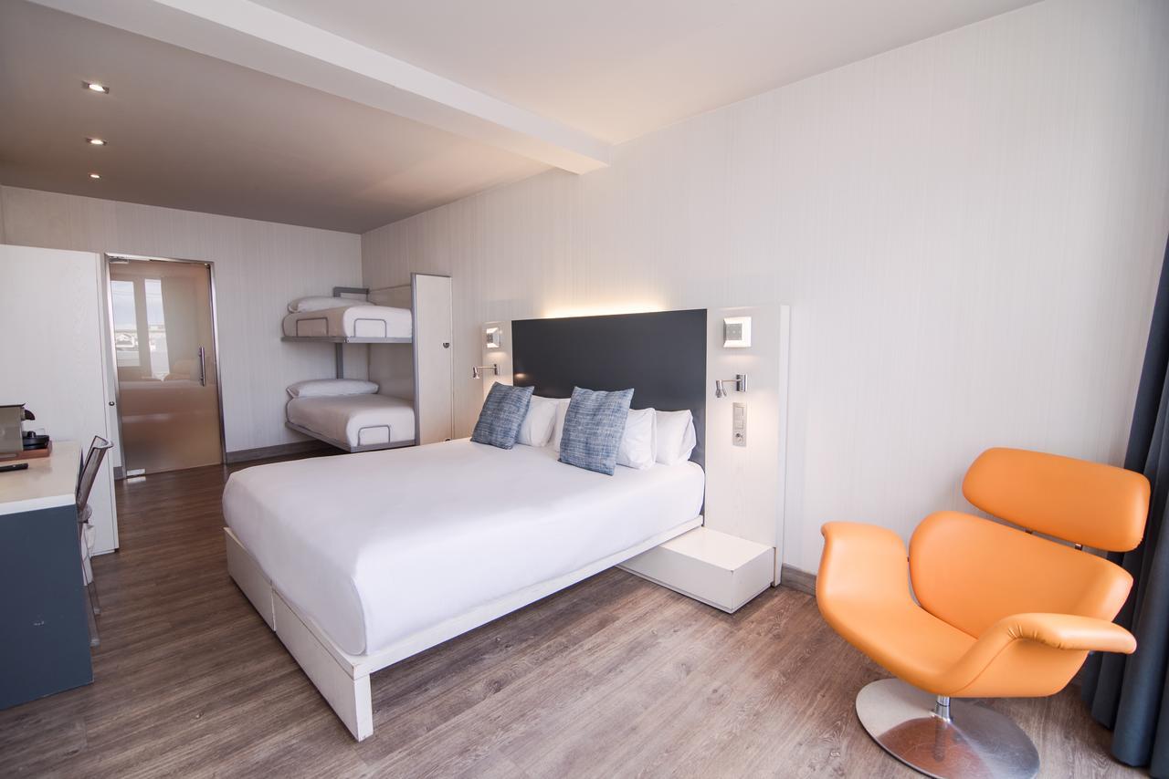 Quadruple Room with Balcony,642426783:JPEG