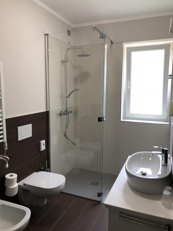 Superior Doppel-/Zweibettzimmer mit Poolblick