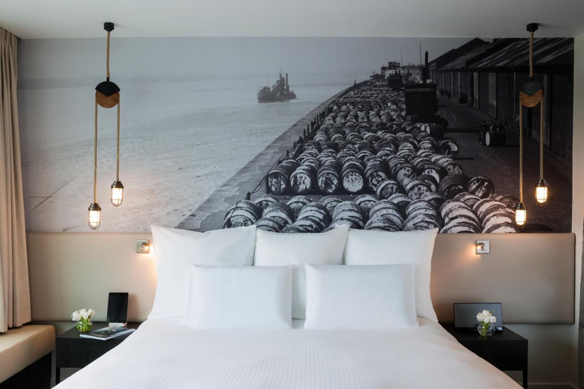 Deluxe Zimmer mit Kingsize-Bett
