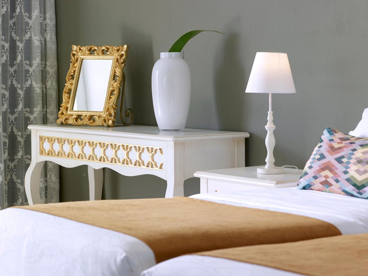 Deluxe Doppelzimmer mit Gartenblick und Gemeinschaftspool