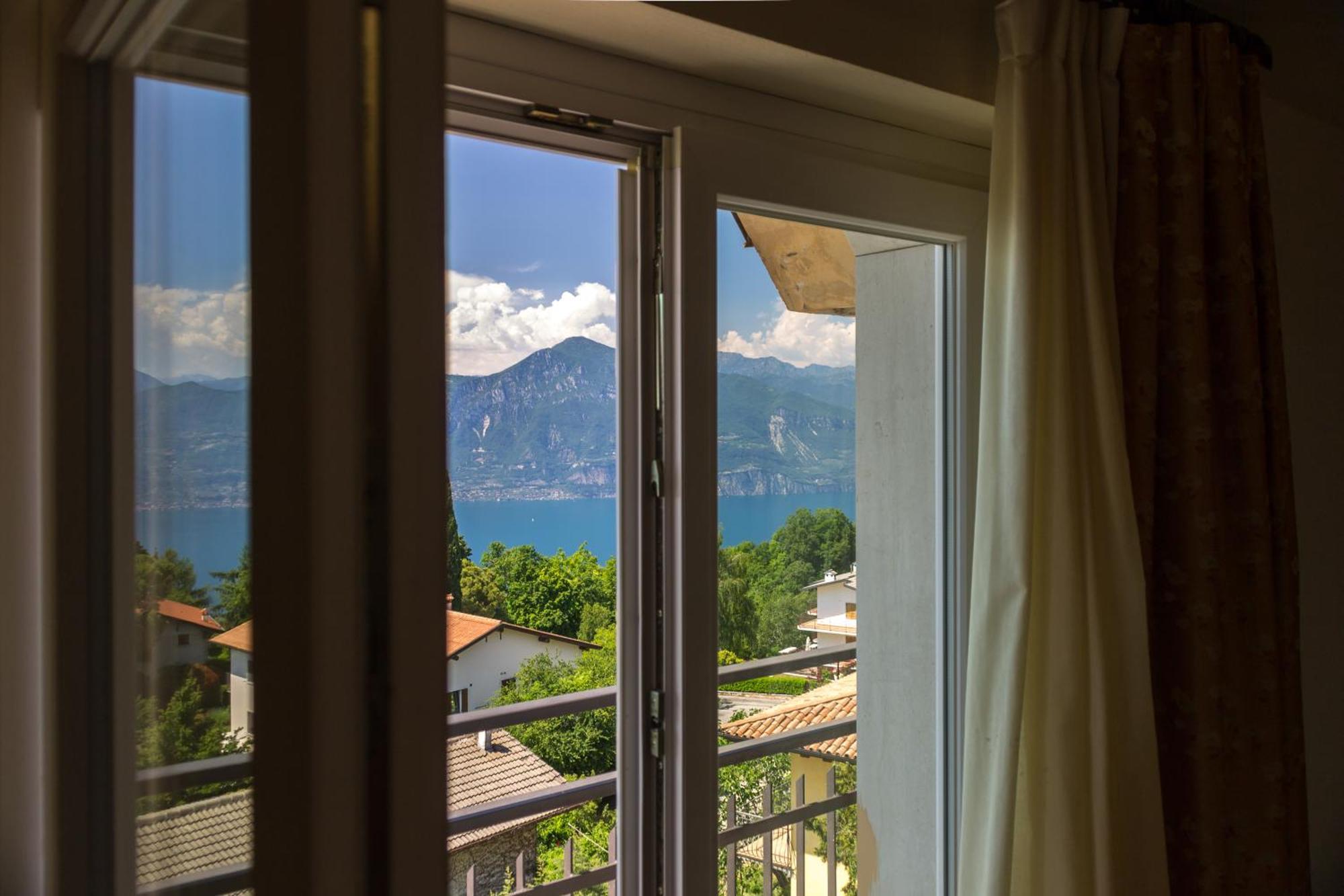 Deluxe Doppel-/Zweibettzimmer mit Seeblick