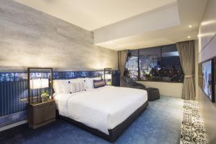 One-Bedroom Family Suite 24 Hours of Room