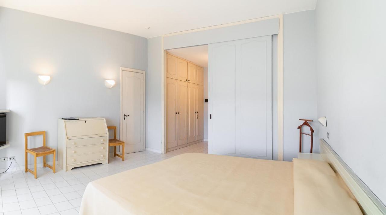 Standard Doppelzimmer mit Hügelblick