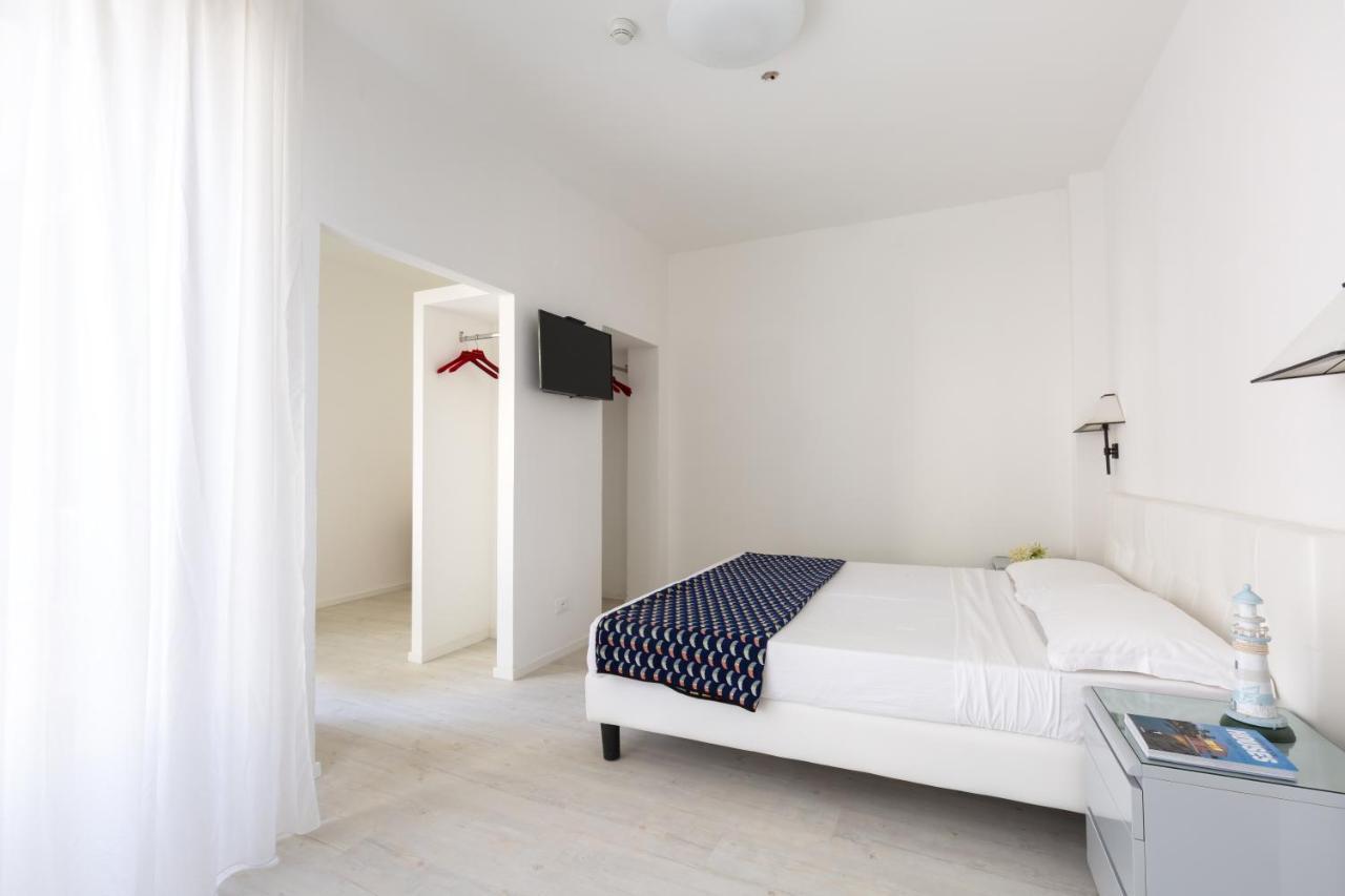 Family Room,761734525:JPEG