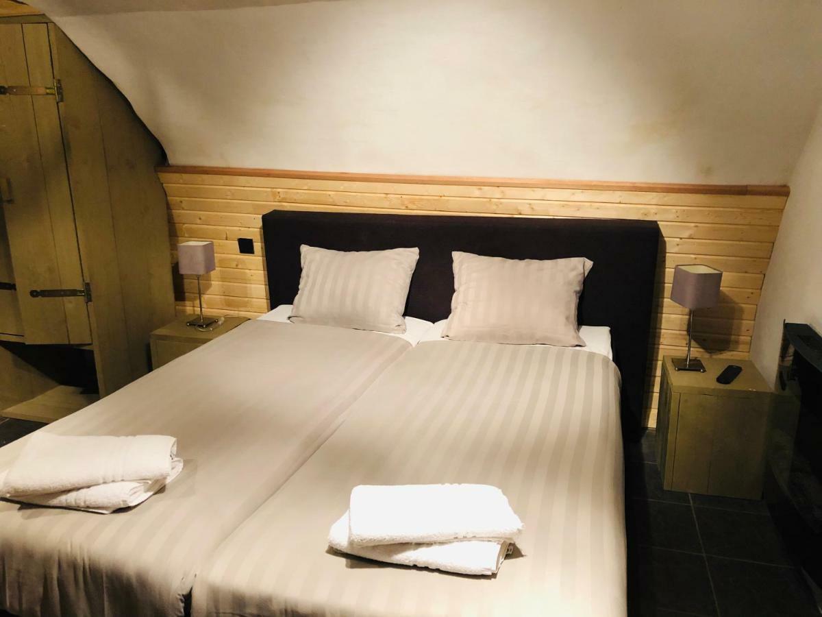 Zimmer im Untergeschoss mit Sauna