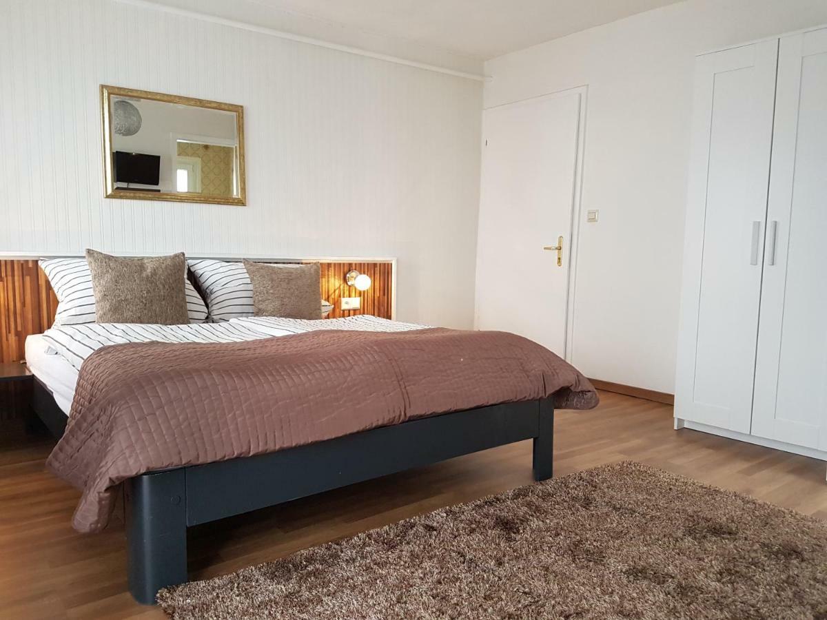 Doppelzimmer mit Balkon