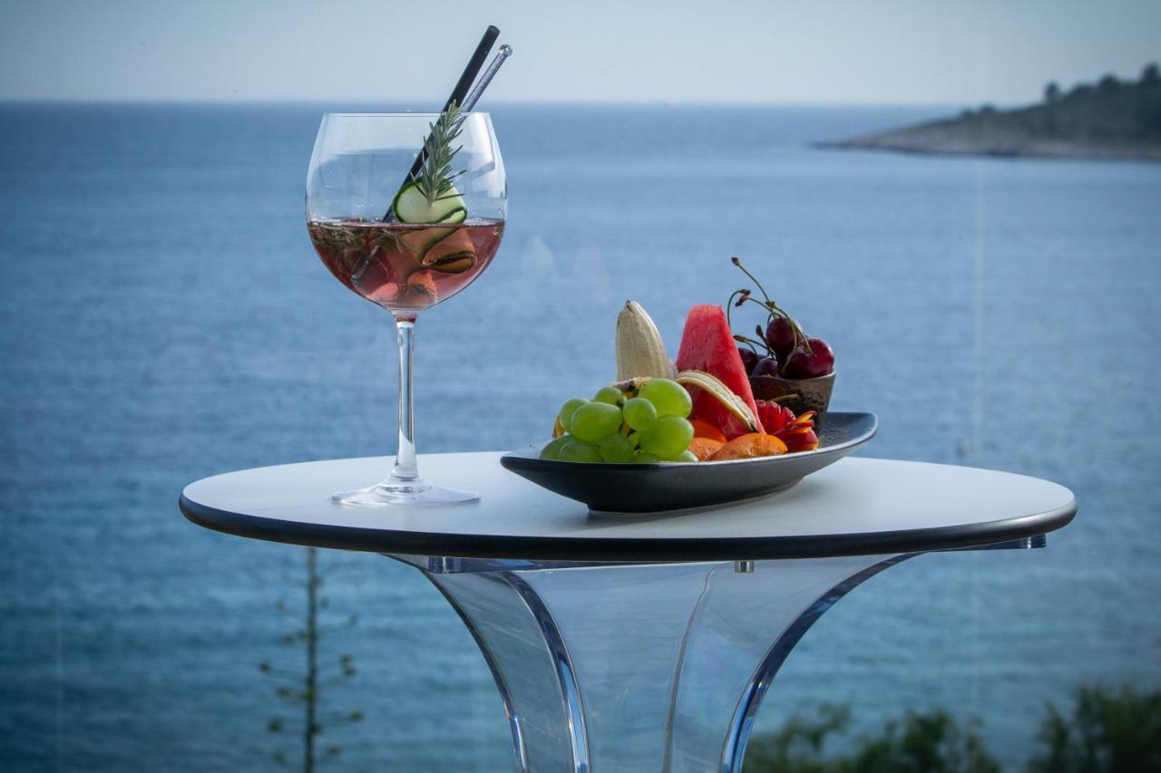 Deluxe Suite mit Meerblick und Balkon