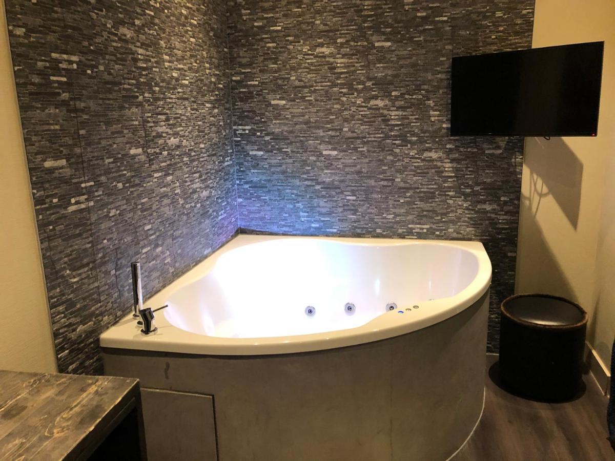 Deluxe Doppelzimmer mit Whirlpool