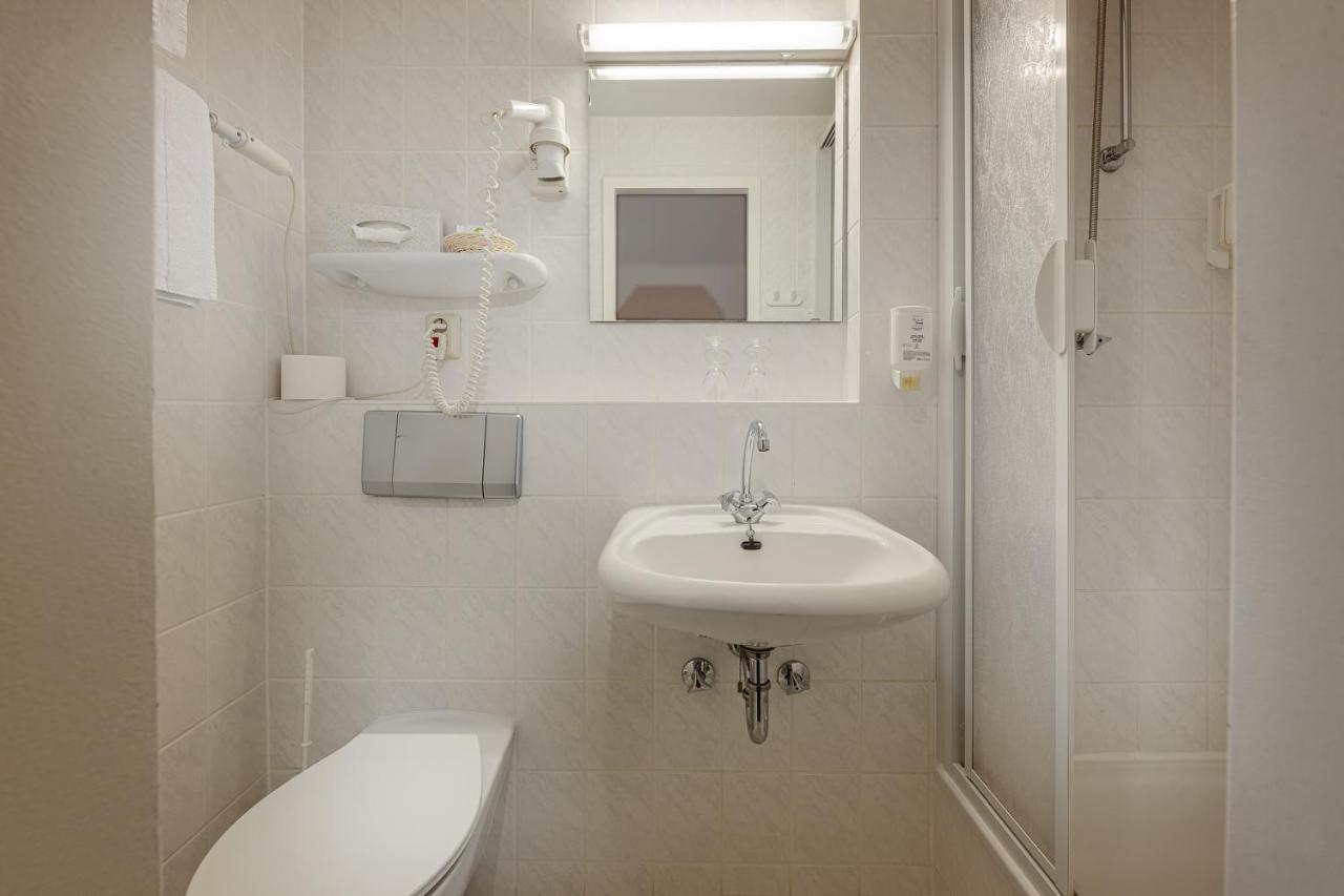 Small Twin Room