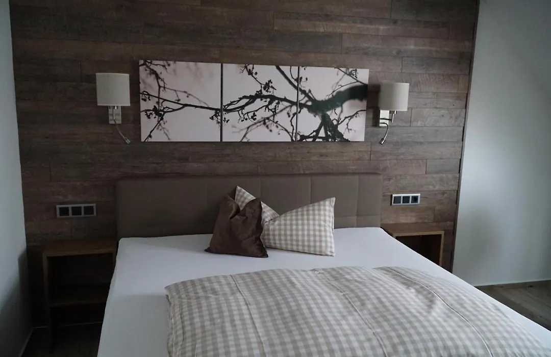 Hotel Garni-1