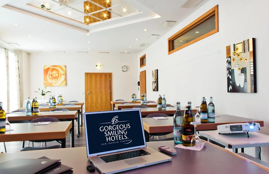 Qu Hotel, Trademark Collection By Wyndham-1