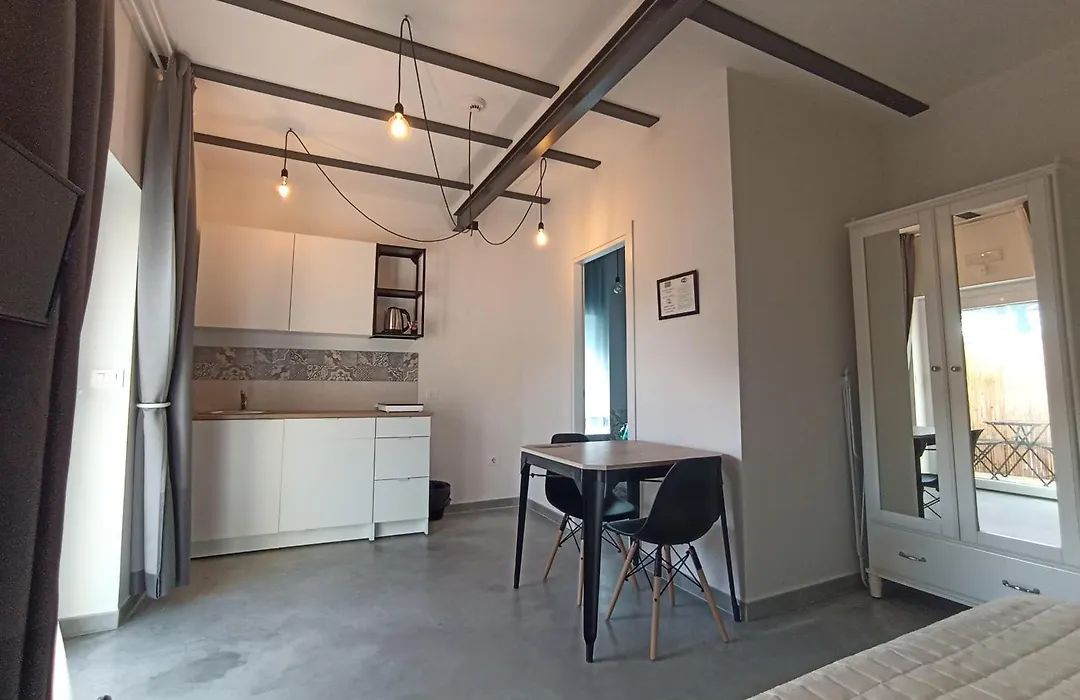 Al Faro Bianco B&B E Residence Con Parcheggio-1