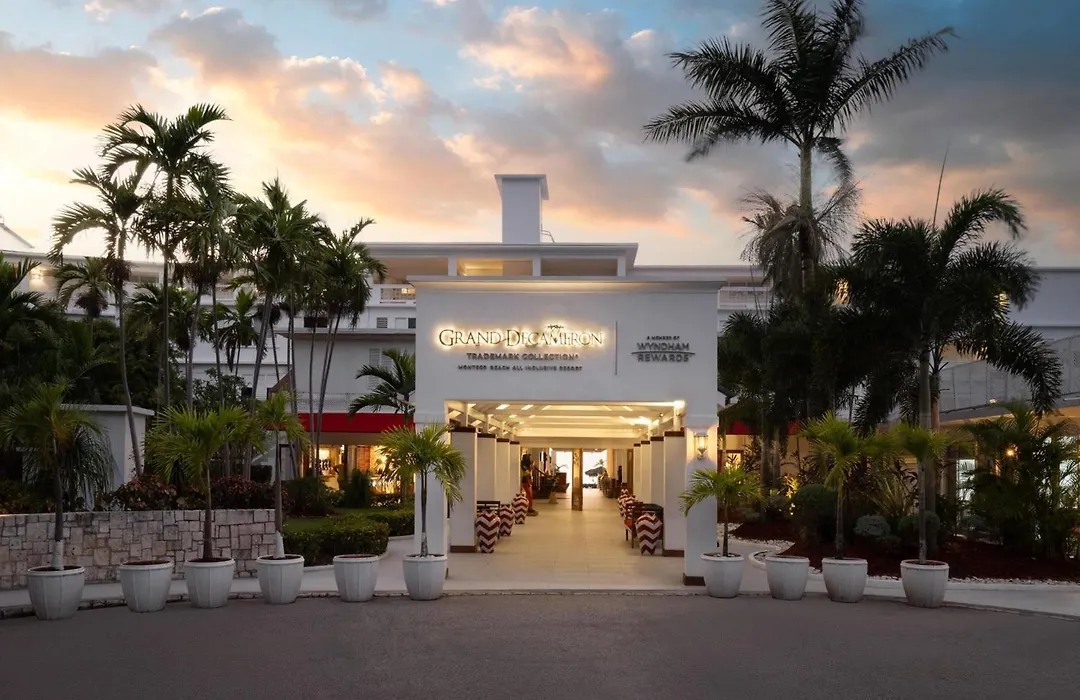 Grand Decameron Montego Beach, A Trademark All-Inclusive Resort-1