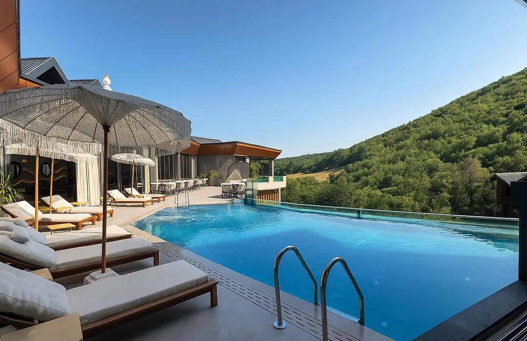 Resort Ujevara E Drinit-1