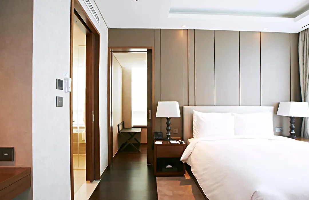 Lotte City Hotel Myeongdong-1